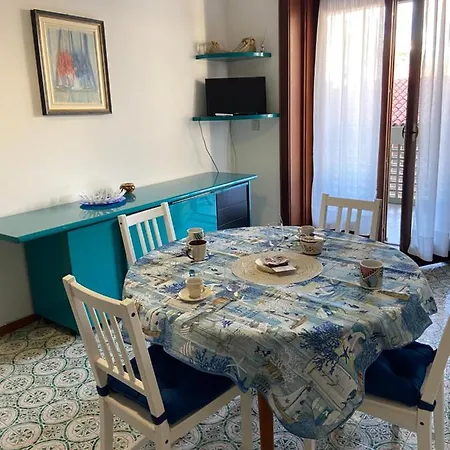 Esplanade Sea Side - Bicamere Nel Viale Pedonale Apartamento Grado